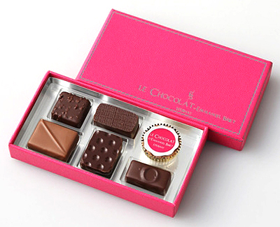 G}jGEuG `R[gu{{VR C.C.C. ZNVv